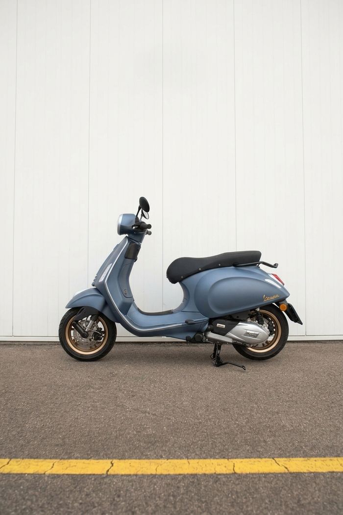 Vespa 125 — Seitenansicht